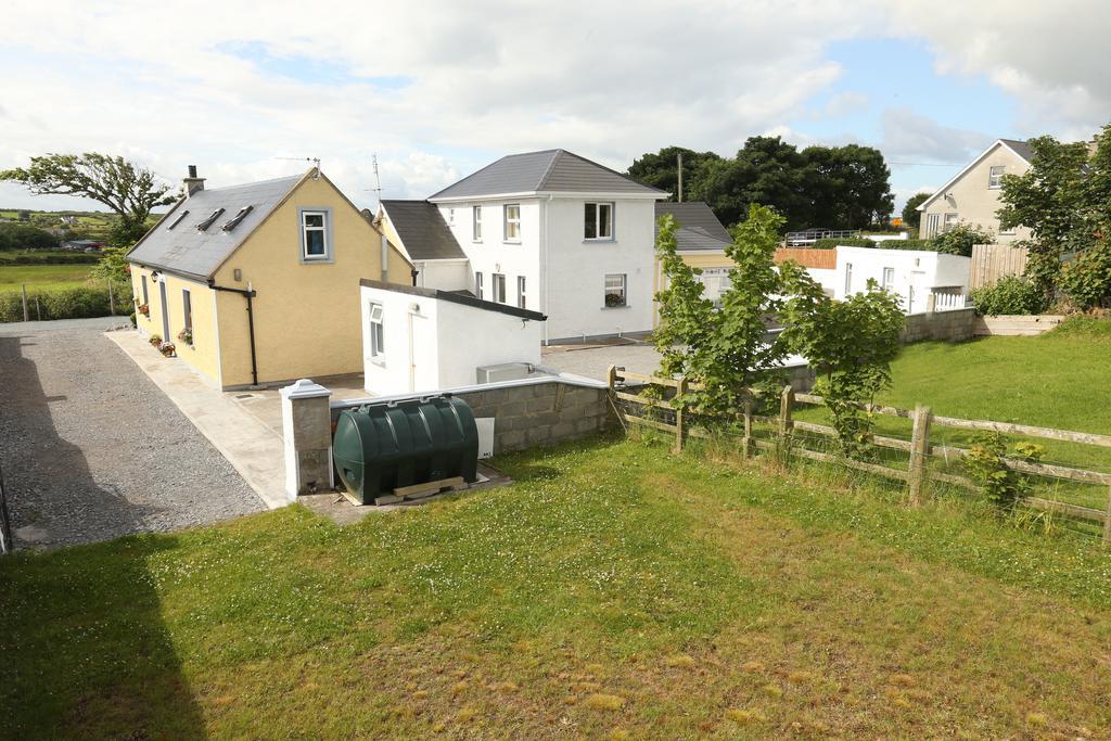 Beezies Self Catering Cottages Grange  Exterior photo